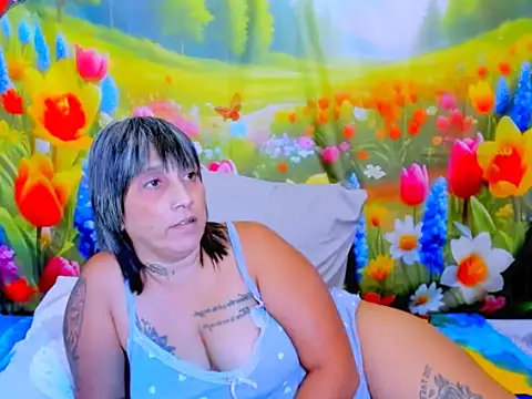 indianroxy webcam