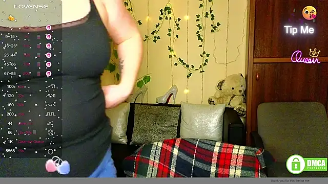 Alicia_love00 webcam