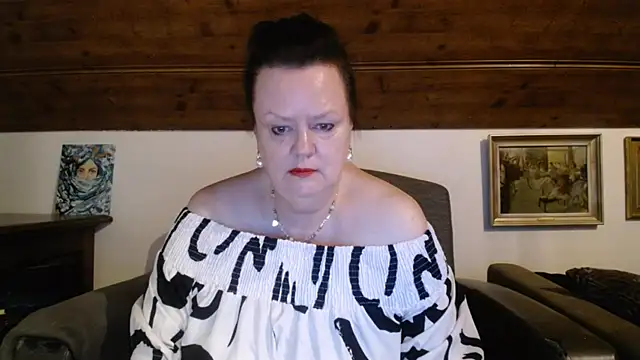 TiffanyMature webcam