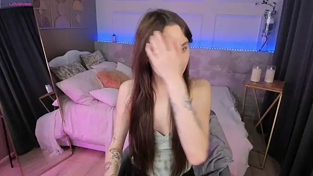 ChloeSunny webcam