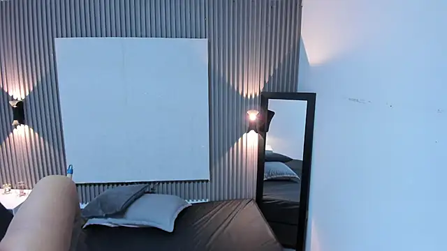 Zafiiraa dildo cam to cam show