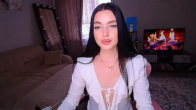 yoursLina webcam
