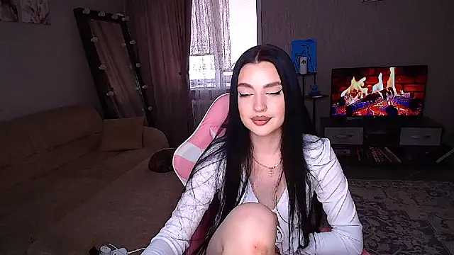 yoursLina webcam