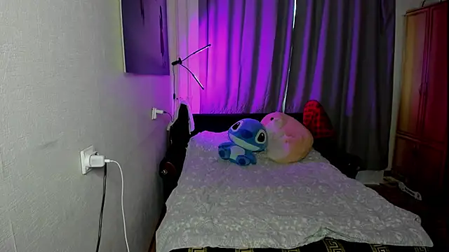 monica__elder webcam