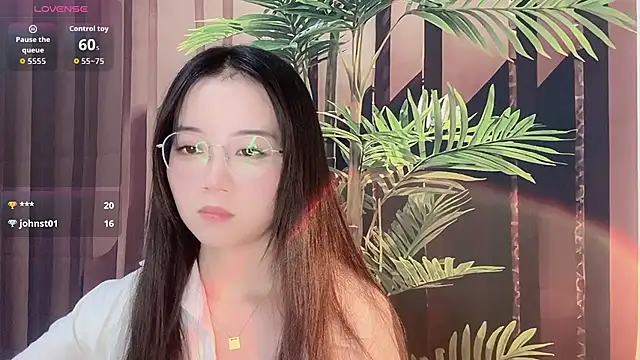 77-Vicky webcam