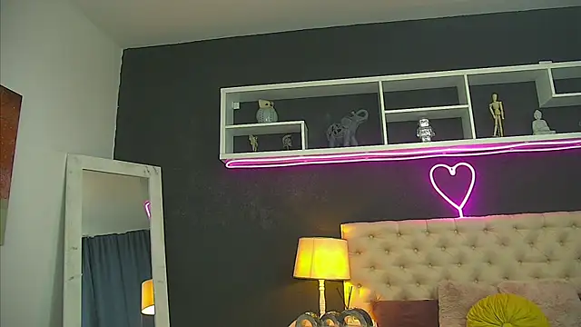 TaniaKaverina webcam