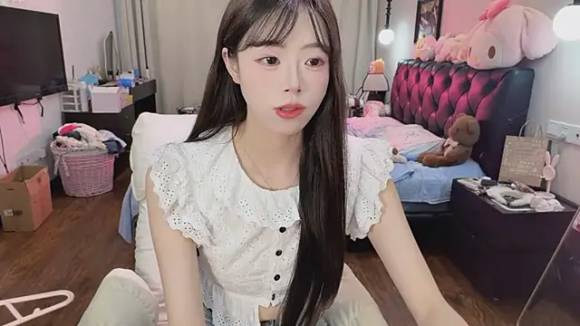 Evacute-top webcam