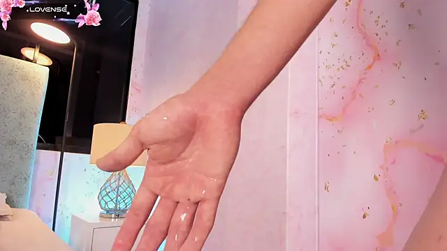 JESSI_NAOMI webcam