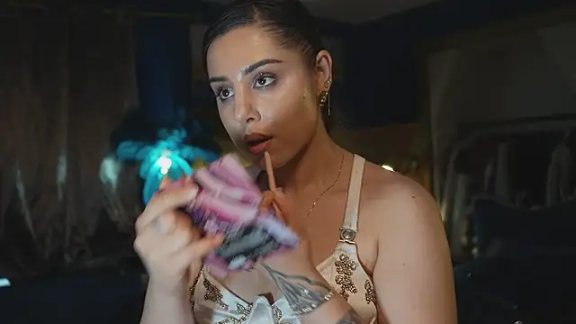 VanessaDoyle webcam