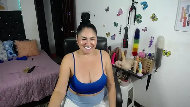 mature_bigboobs10 webcam