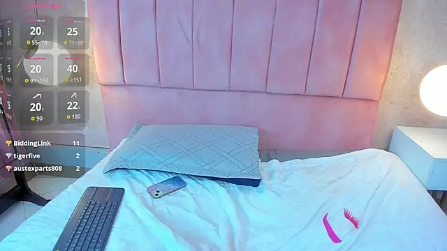 magic_jess small boobs webcam model