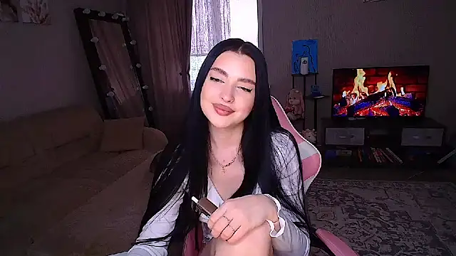 yoursLina small boobs cam girl