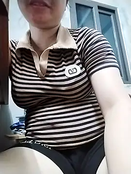 Girl_lovebaby active squirt show room