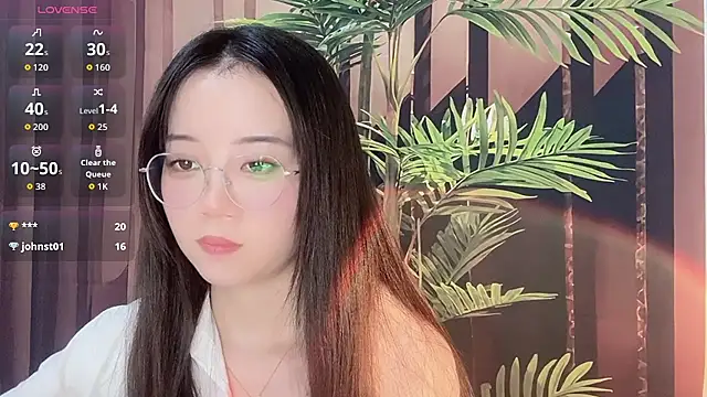 77-Vicky dirty talk cam to cam room