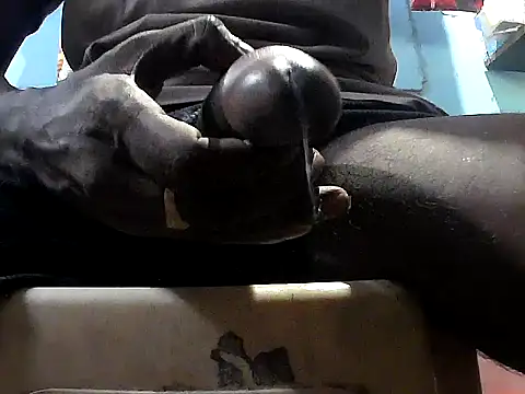 Precumking1