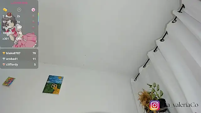 Mia-Valeria- webcam