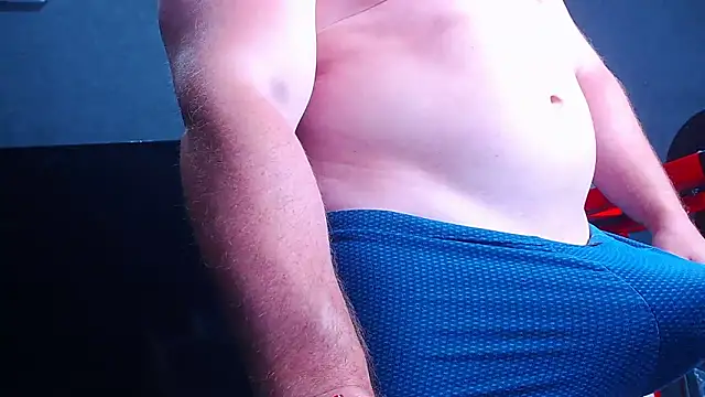 muscularjohnforuX webcam
