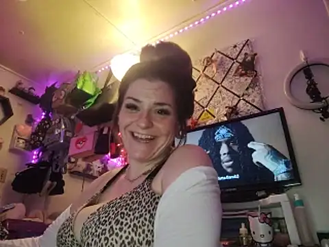 xKittyMeowz webcam