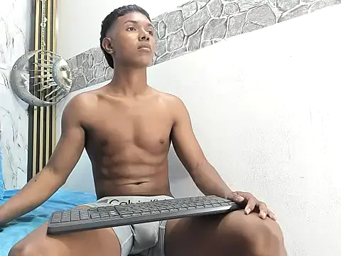 lonjitas_twink_hot webcam