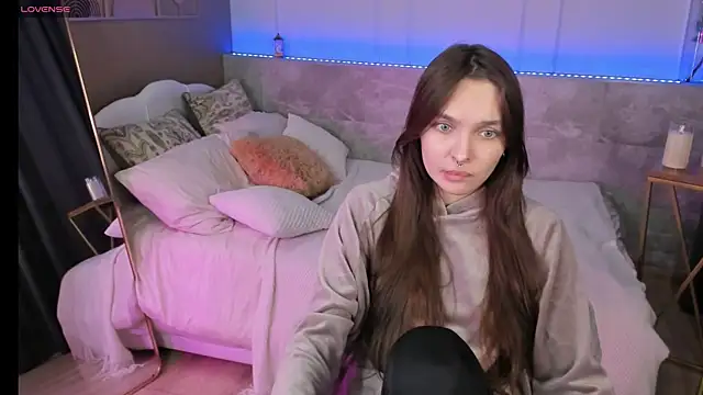 ChloeSunny webcam