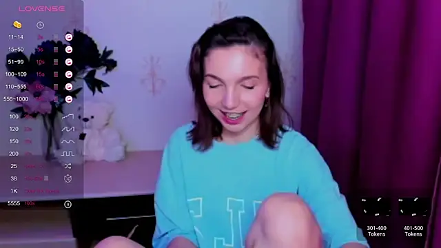 KindHazelHere_ webcam