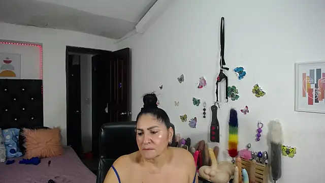 mature_bigboobs10 webcam