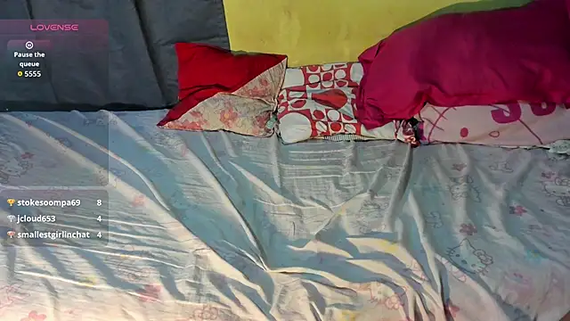 Mica_Jones webcam