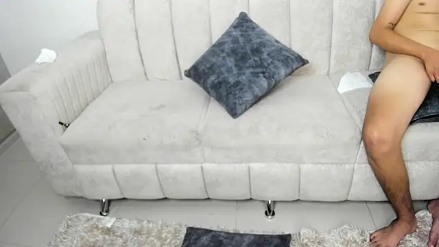 Hornyshow_tv webcam