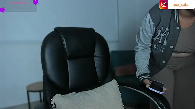 ailinn_sahara webcam