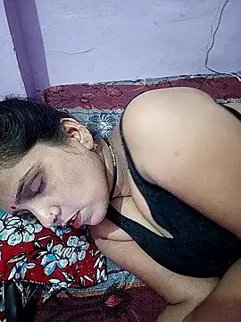 reemacouple007 webcam
