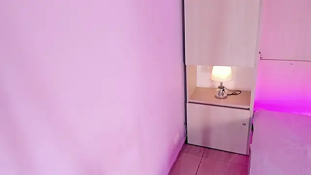 EmilyyStuart webcam