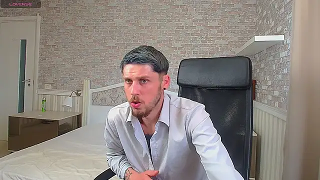 JonahShaw webcam