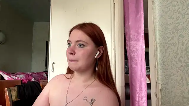 Violette_Iguina webcam