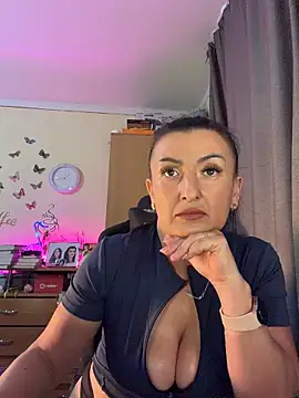 Hotangel75 webcam