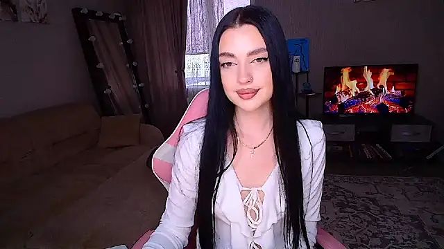 yoursLina webcam