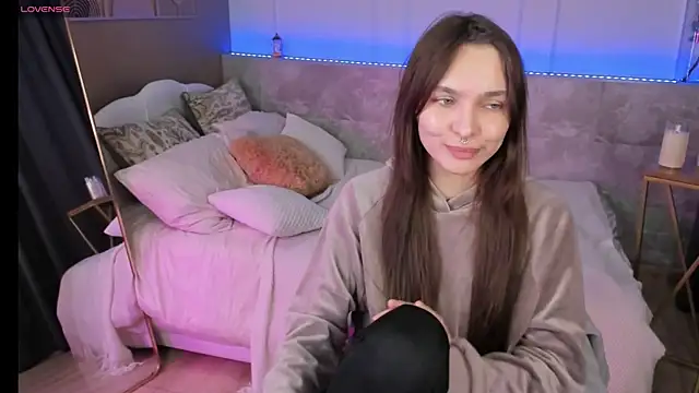 ChloeSunny webcam
