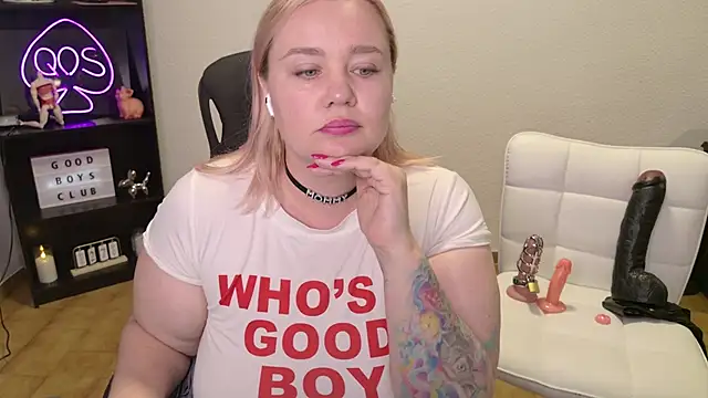MargotGrey webcam