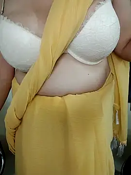 Half-Girlfriend webcam