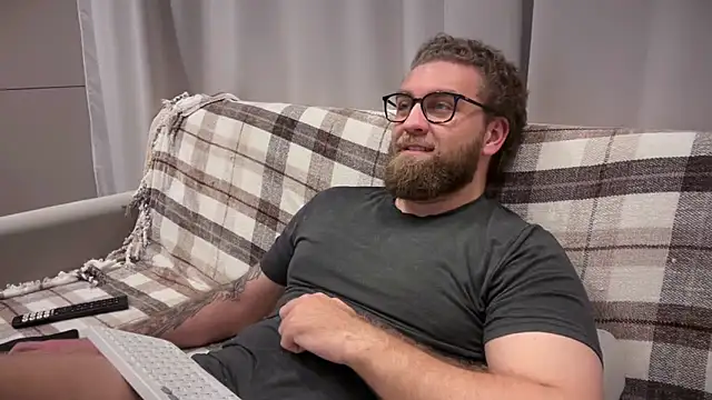 Bear_bear_ webcam
