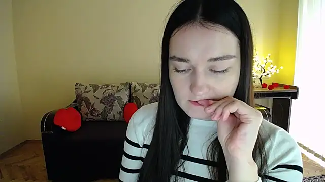 Pretty_shy webcam