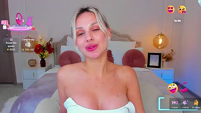 MissLoou webcam