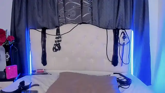 Strella_ferrera webcam