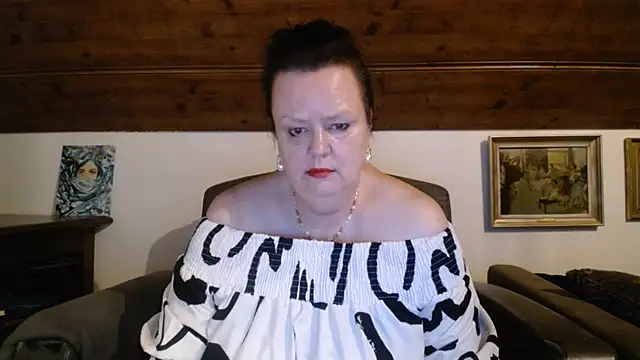 TiffanyMature webcam