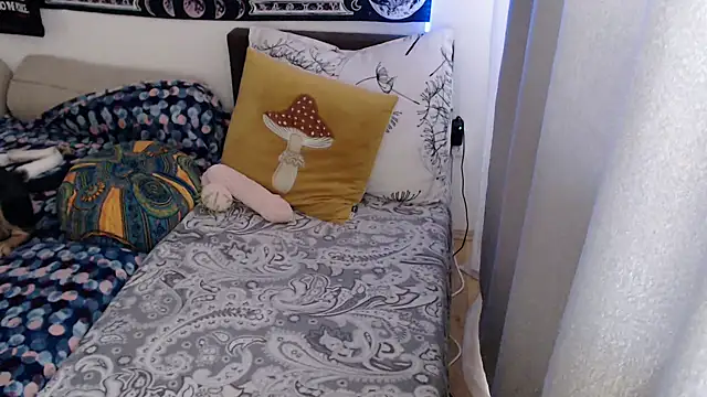 AlienforTwenty webcam