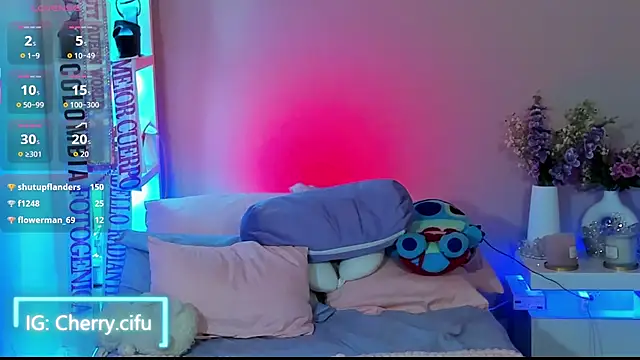 CherrySeraphine1 webcam