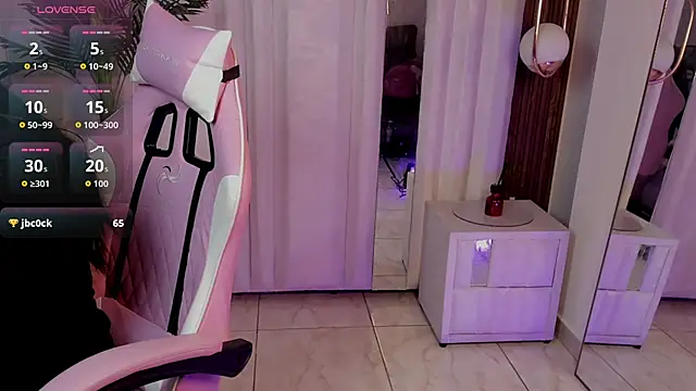 Amara_lunee webcam