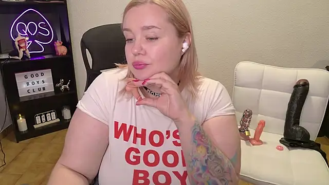 MargotGrey webcam