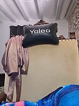 kylie_blck webcam