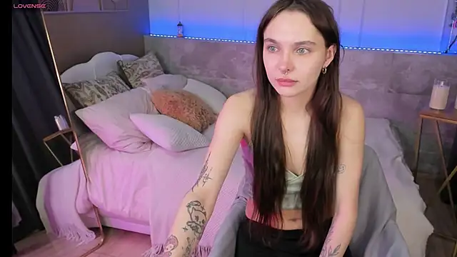 ChloeSunny webcam