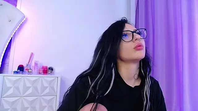 RavenFoxxy webcam